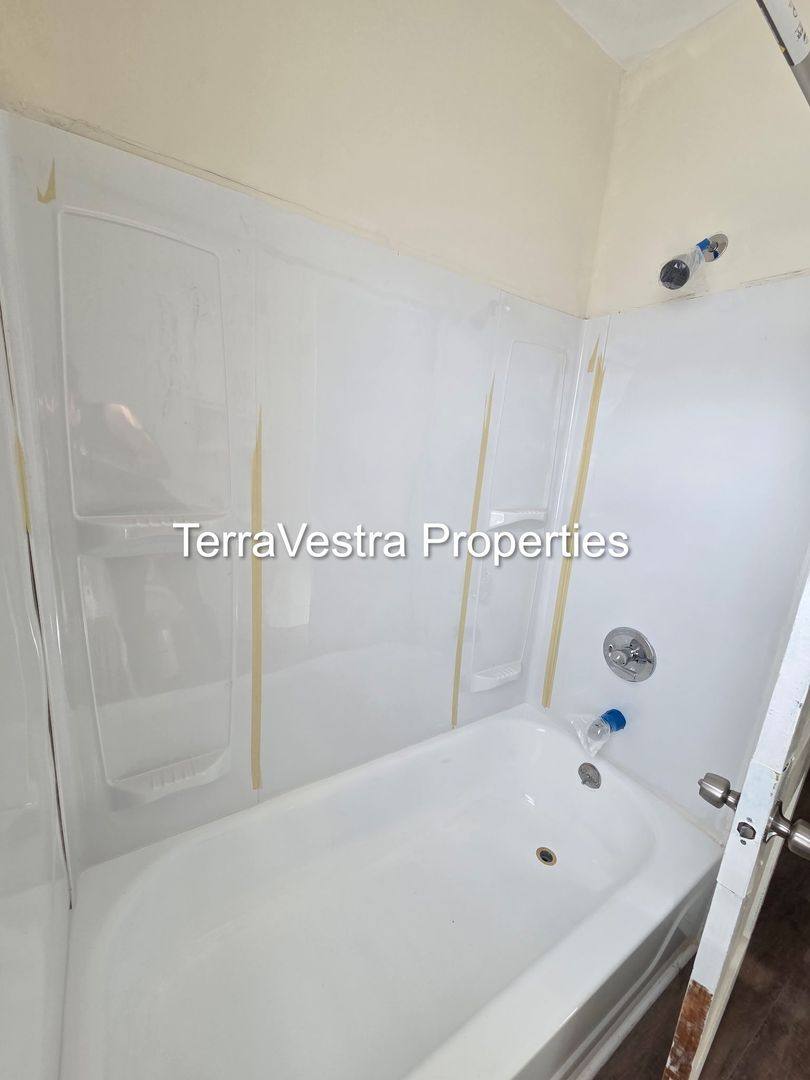 Apartment for rent at 35 S Sussex St, Gloucester City, NJ 08030
