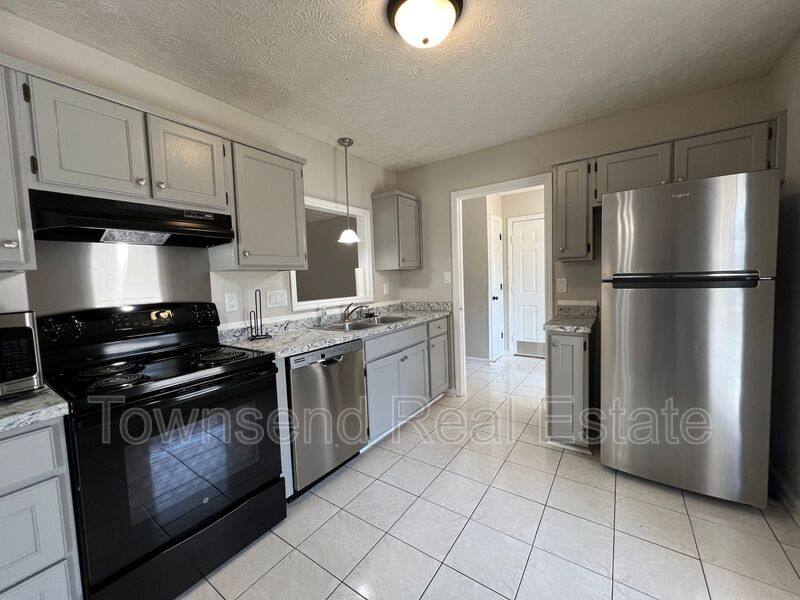 House for rent at 7126 Kearny Ave, Fayetteville, NC 28314