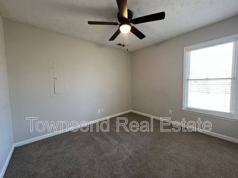 House for rent at 7126 Kearny Ave, Fayetteville, NC 28314