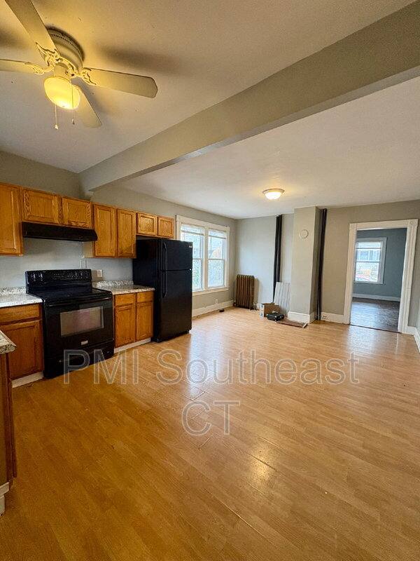 Apartment for rent at 50 Montauk Ave #1, New London, CT 06320