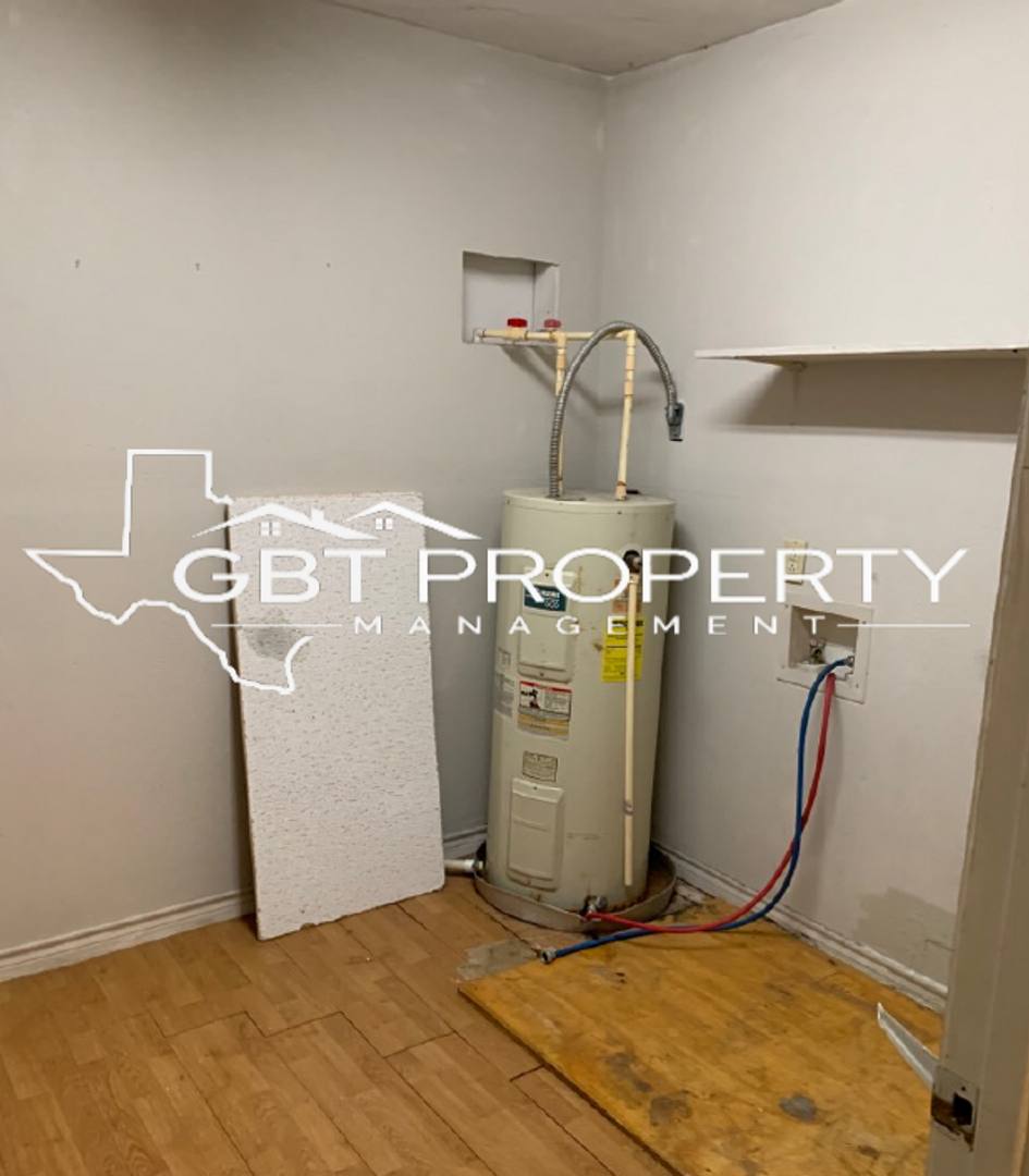 Apartment for rent at 308 N Dallas St, Groesbeck, TX 76642