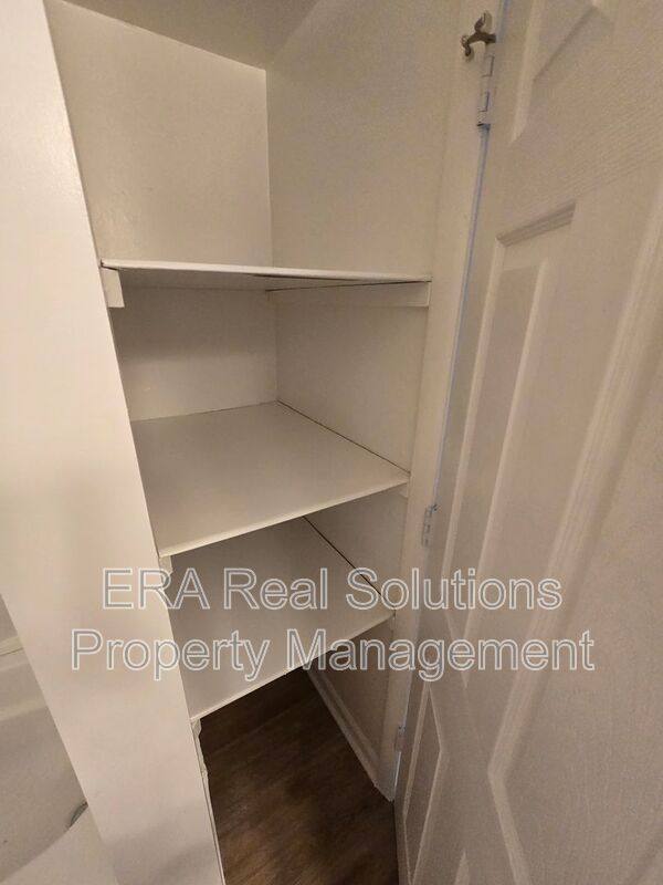 Apartment for rent at 1072 Forest St #D, Columbus, OH 43206