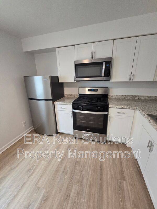 Apartment for rent at 1072 Forest St #D, Columbus, OH 43206