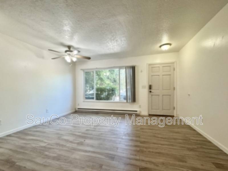 Apartment for rent at 5554 SW Beaverton Hillsdale Highway, Portland, OR 97221