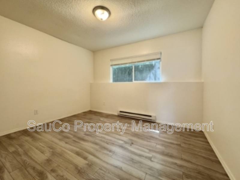 Apartment for rent at 5554 SW Beaverton Hillsdale Highway, Portland, OR 97221