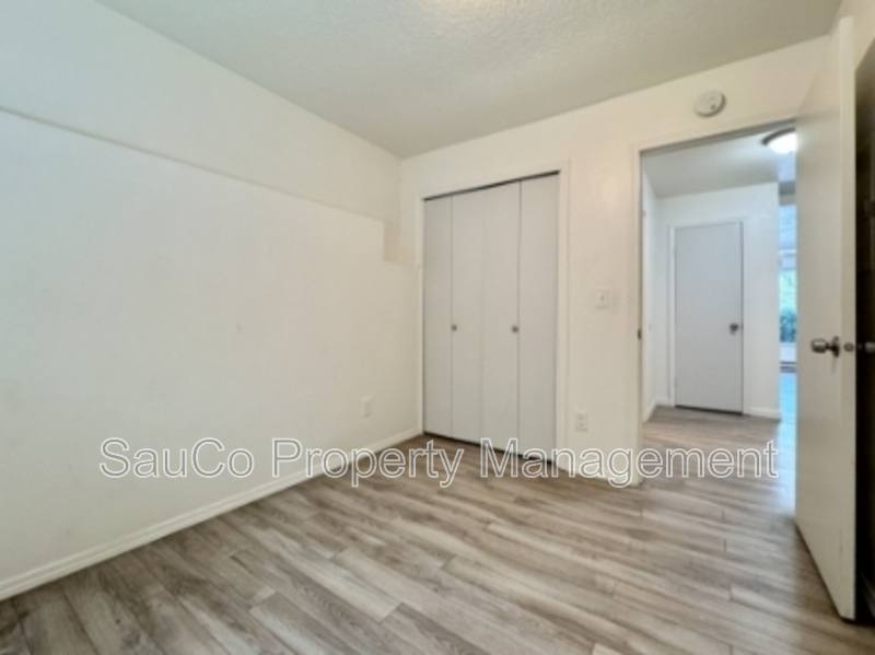 Apartment for rent at 5554 SW Beaverton Hillsdale Highway, Portland, OR 97221