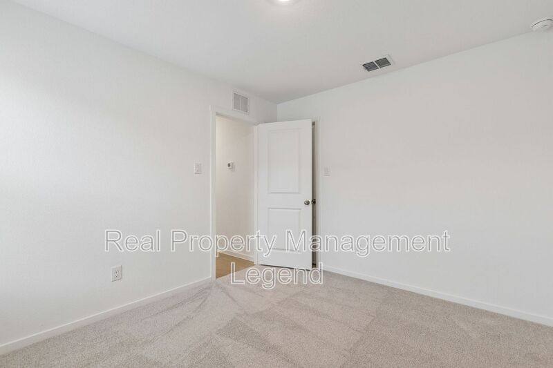 House for rent at 216 Asterwood Lane, Sherman, TX 75092