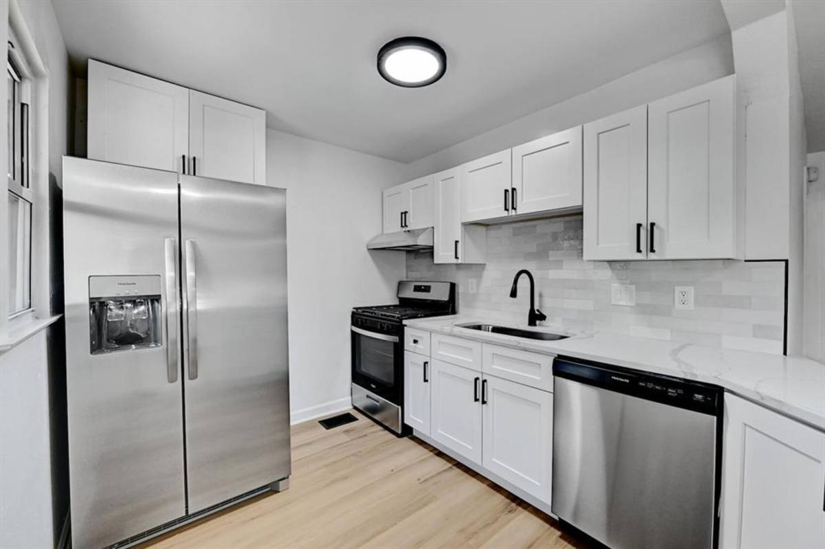 Townhouse for rent at 2305 Longview St, Austin, TX 78705