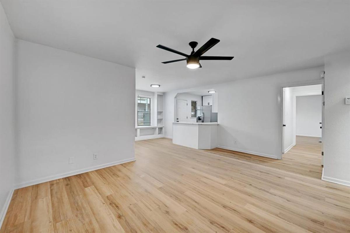 Townhouse for rent at 2305 Longview St, Austin, TX 78705
