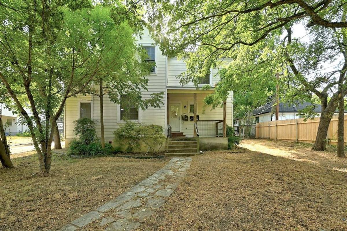 Townhouse for rent at 2305 Longview St, Austin, TX 78705