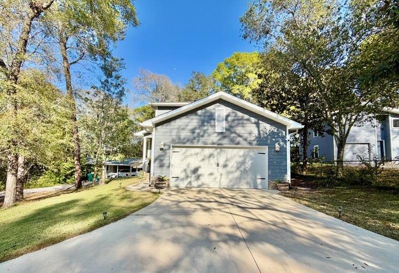 House for rent at 411B Redwood Ave, Niceville, FL 32578