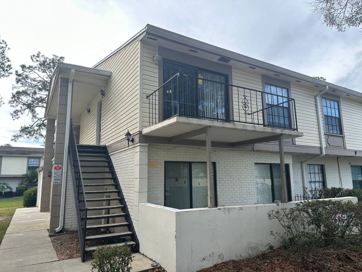 Condo for rent at 6020 Village Circle, Orlando, FL 32822