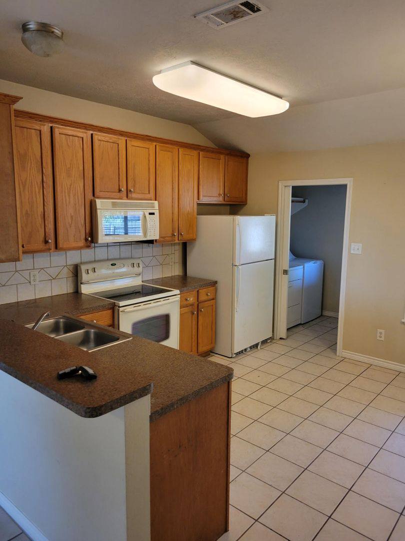 House for rent at 3526 Farah Dr, College Station, TX 77845