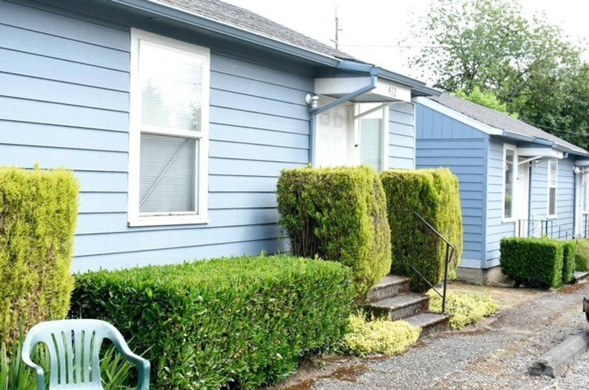 Apartment for rent at 404 SE 133rd Ave, Portland, OR 97233