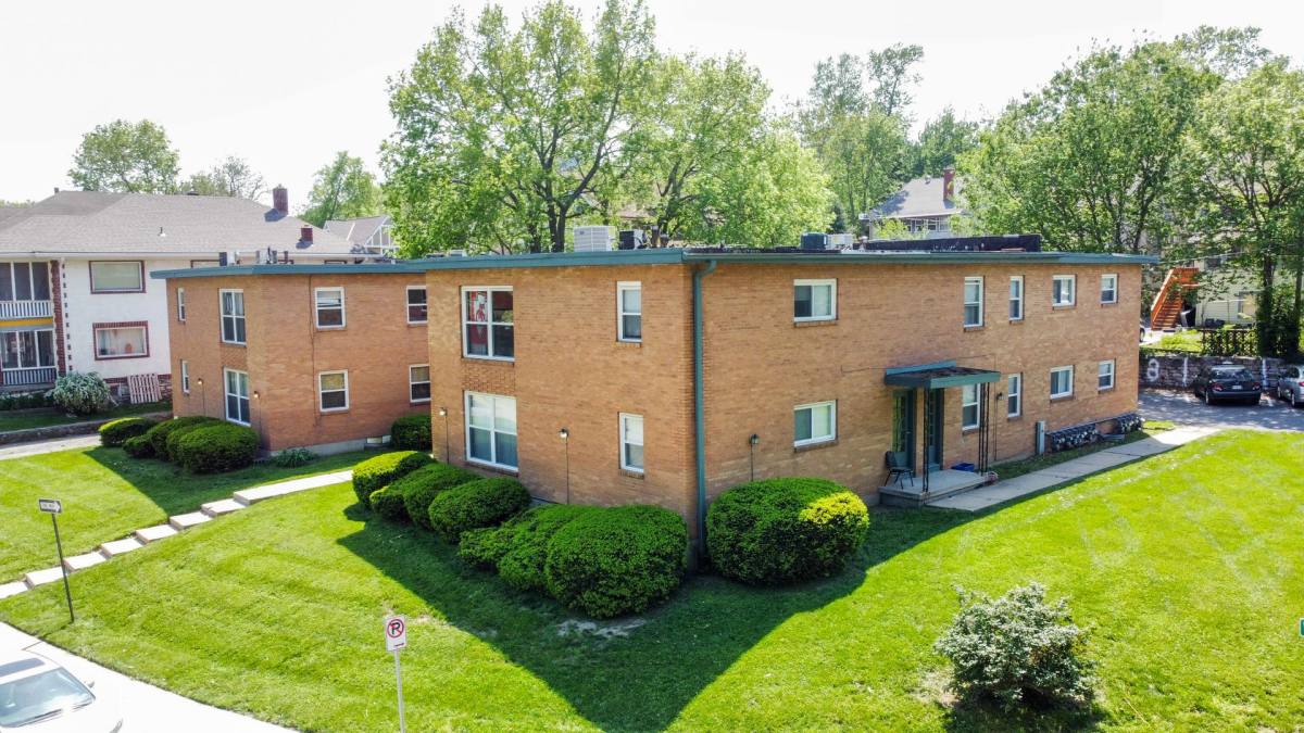 Apartment for rent at 3600-3604 Wyoming St, Kansas City, MO 64111