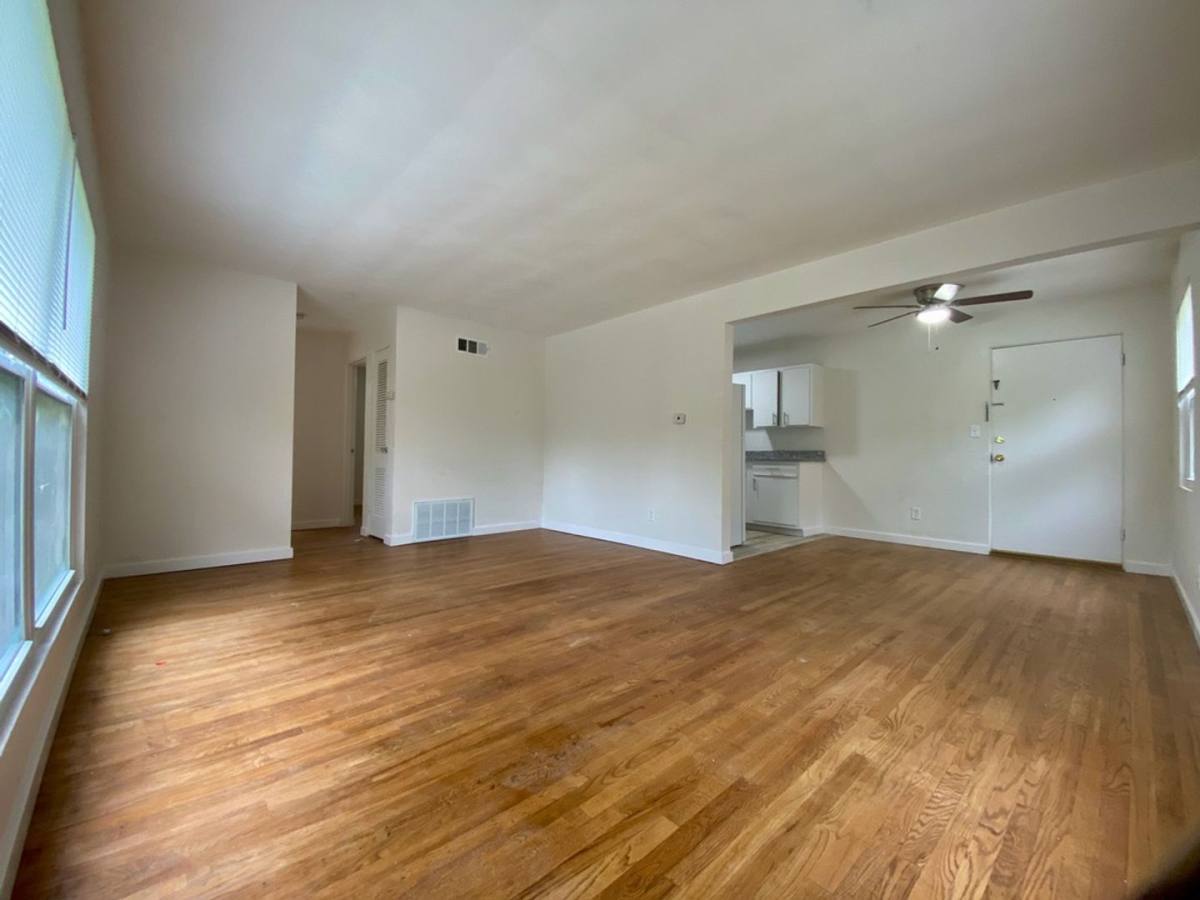 Apartment for rent at 3600-3604 Wyoming St, Kansas City, MO 64111