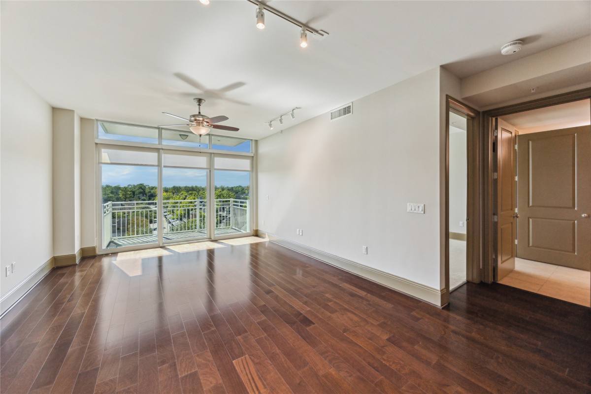 Apartment for rent at 9870 Gaylord Dr, Houston, TX 77024