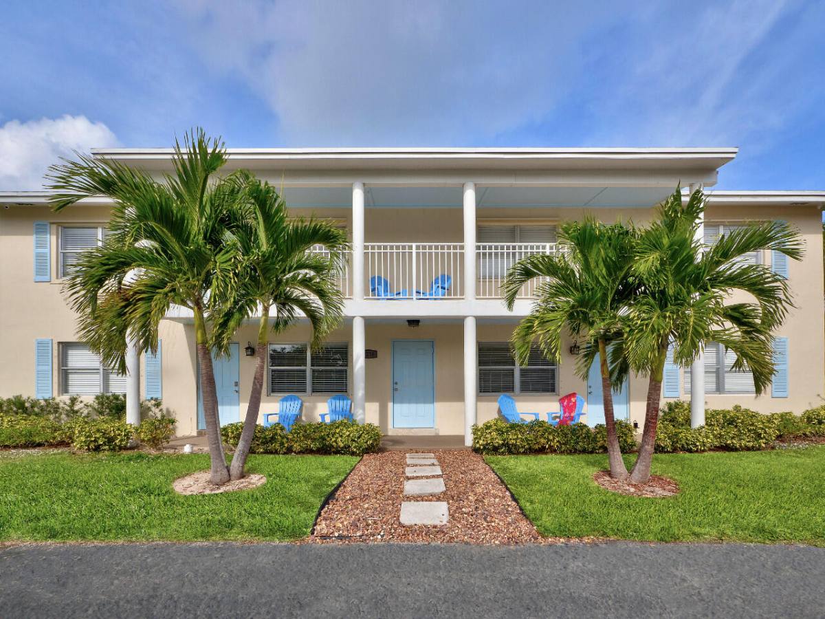 Apartment for rent at 1236 Beach Rd, West Palm Beach, FL 33404