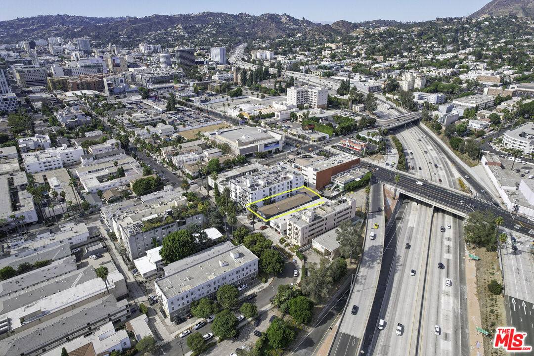 Apartment for rent at 5831 Carlton Way, Los Angeles, CA 90028