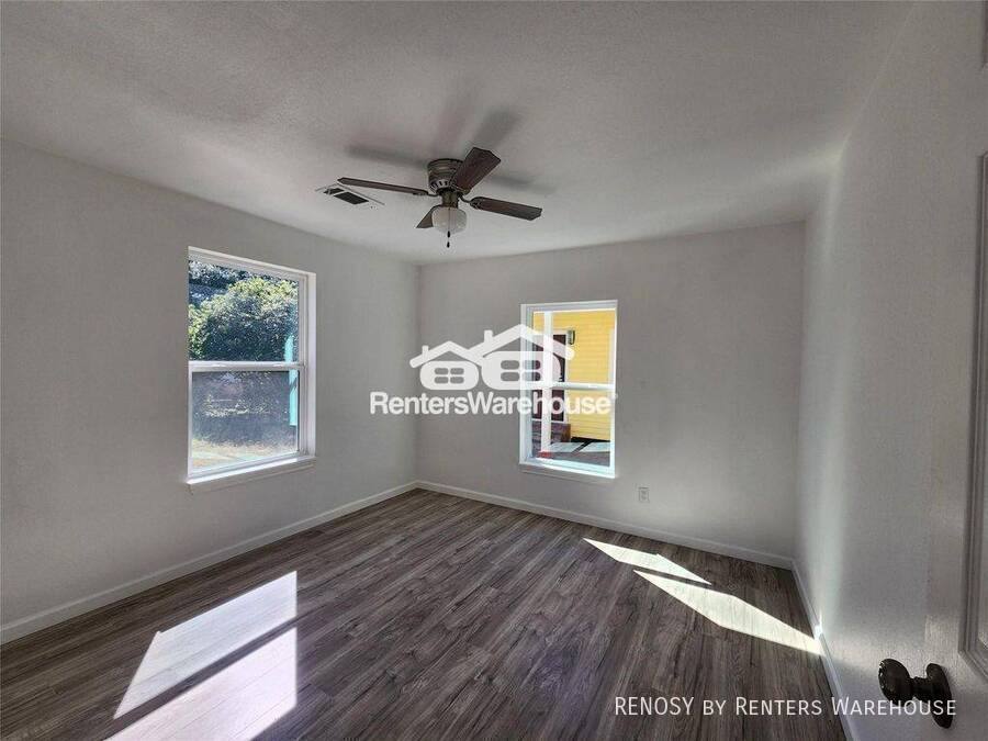 House for rent at 2706 Berry St, Houston, TX 77004