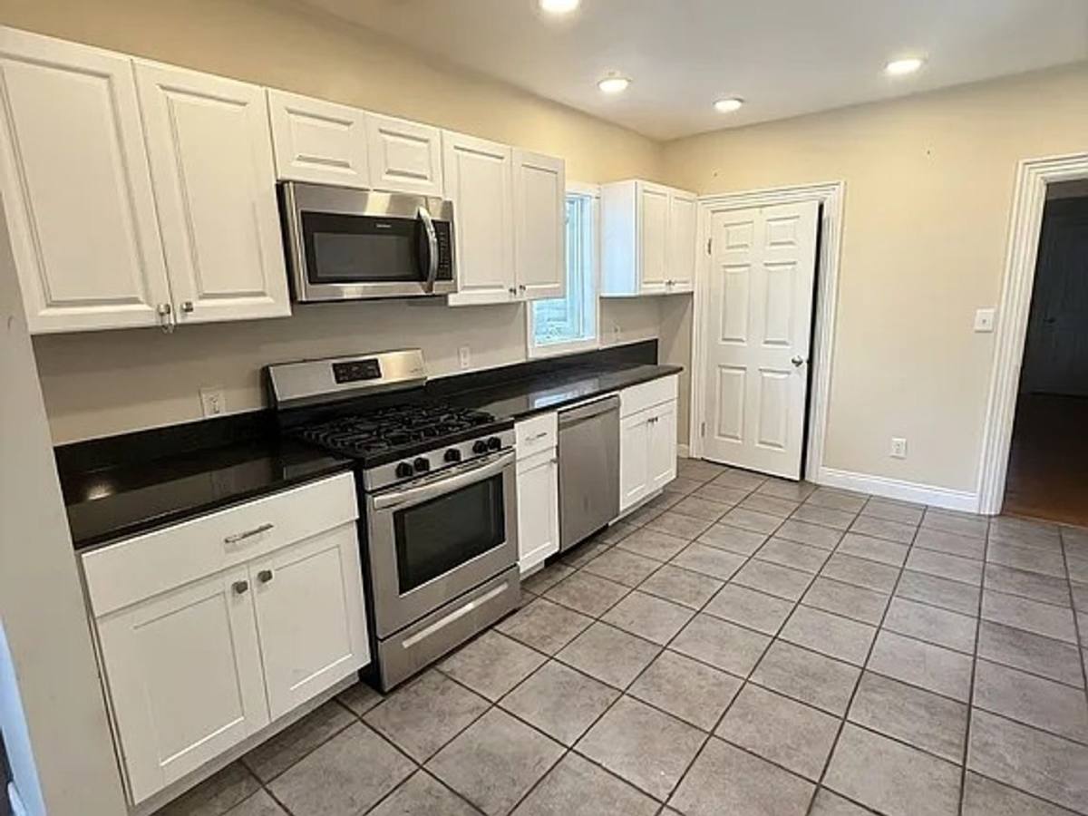 House for rent at 44 Pratt St #3, Allston, MA 02134