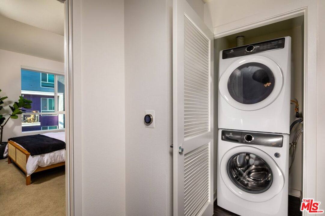 Apartment for rent at 1120 W 6th St, Los Angeles, CA 90017