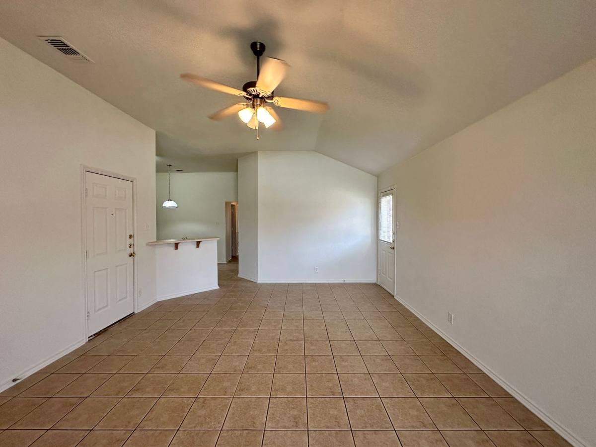 Townhouse for rent at 214 Dale Earnhardt Dr, Harker Heights, TX 76548