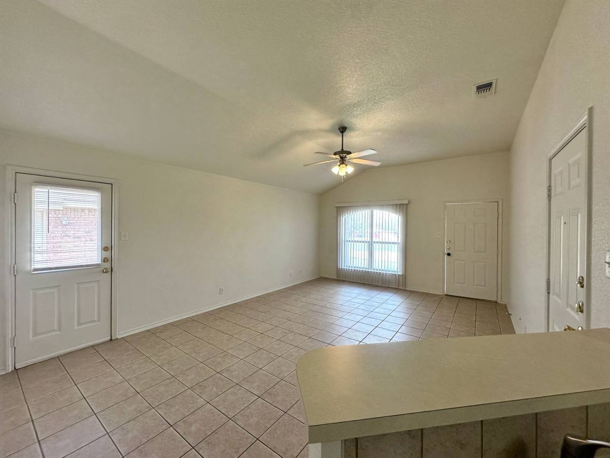 Townhouse for rent at 214 Dale Earnhardt Dr, Harker Heights, TX 76548