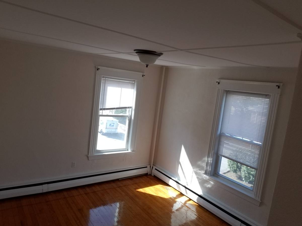 Apartment for rent at 32 Railroad, Beverly, MA 01915