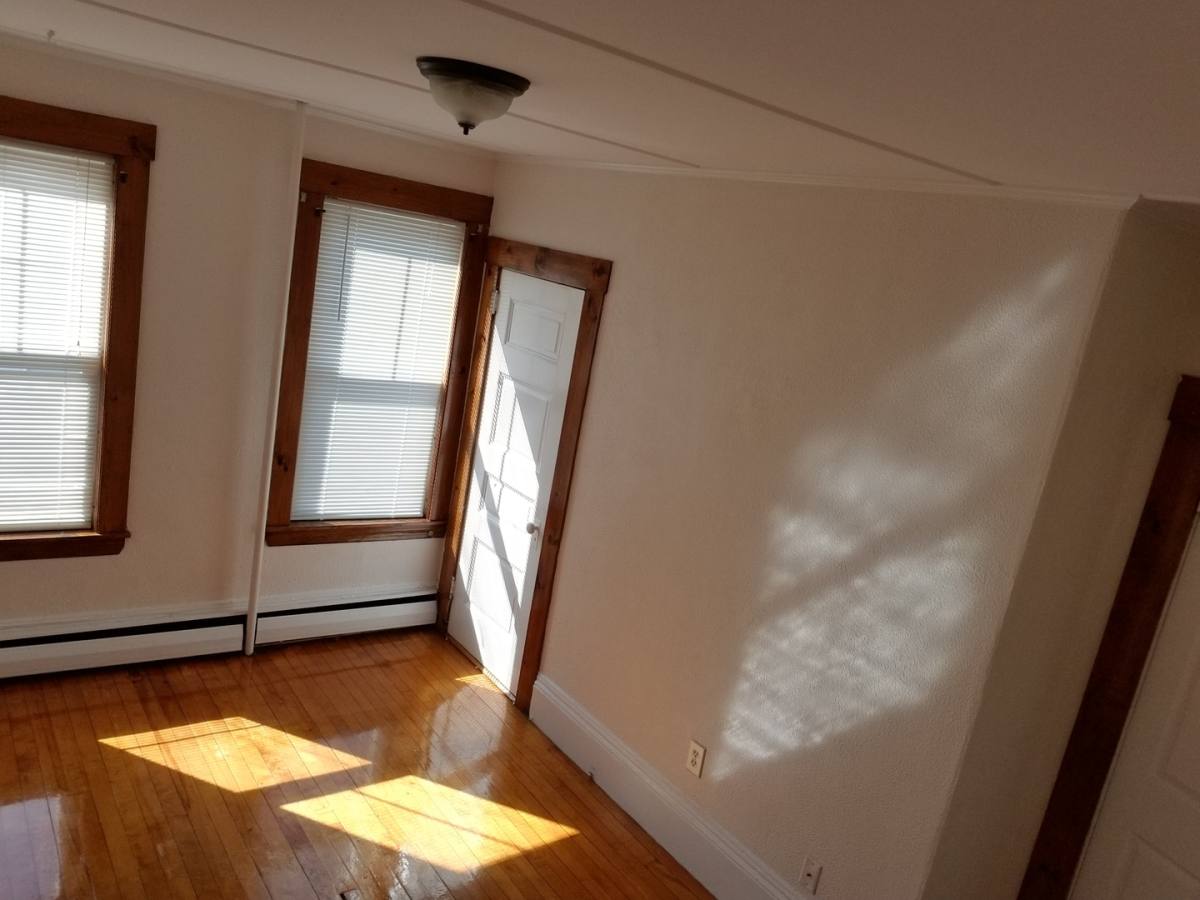 Apartment for rent at 32 Railroad, Beverly, MA 01915