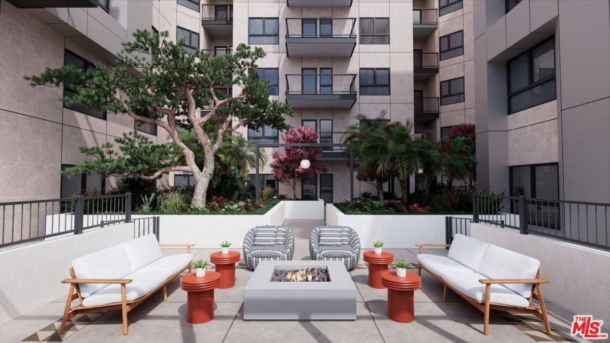 Apartment for rent at 800 N Front St, Burbank, CA 91502