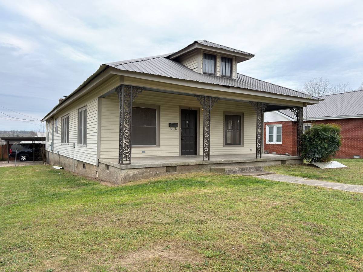 Apartment for rent at 592 Bates St, Batesville, AR 72501