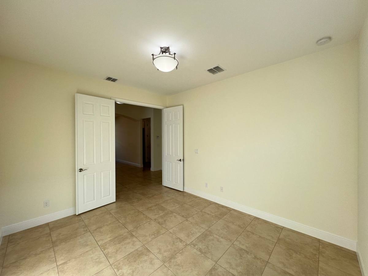 House for rent at 11948 SW Crestwood Circle, Port Saint Lucie, FL 34987