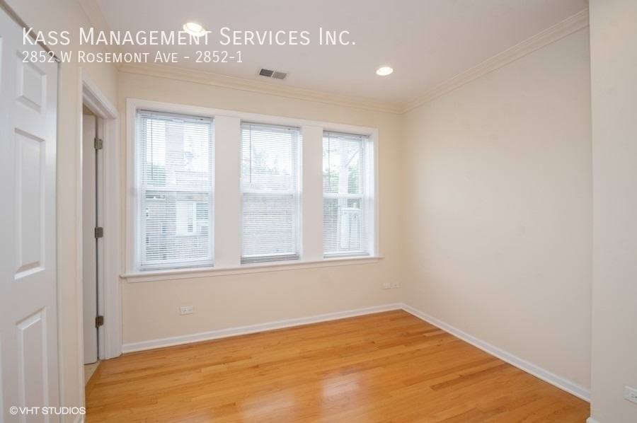 Apartment for rent at 2852 W Rosemont Ave #1, Chicago, IL 60659