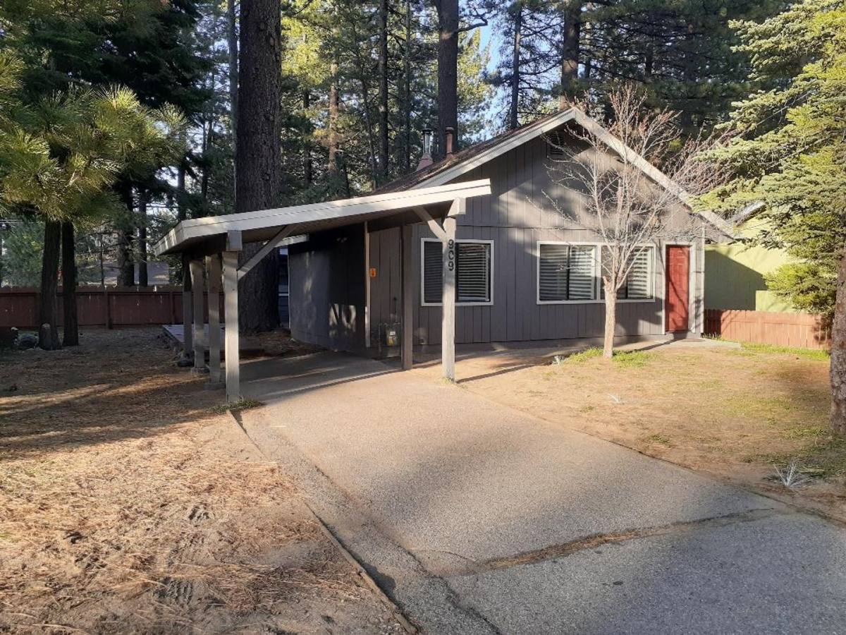 House for rent at 909 Secret Harbor Dr, South Lake Tahoe, CA 96150