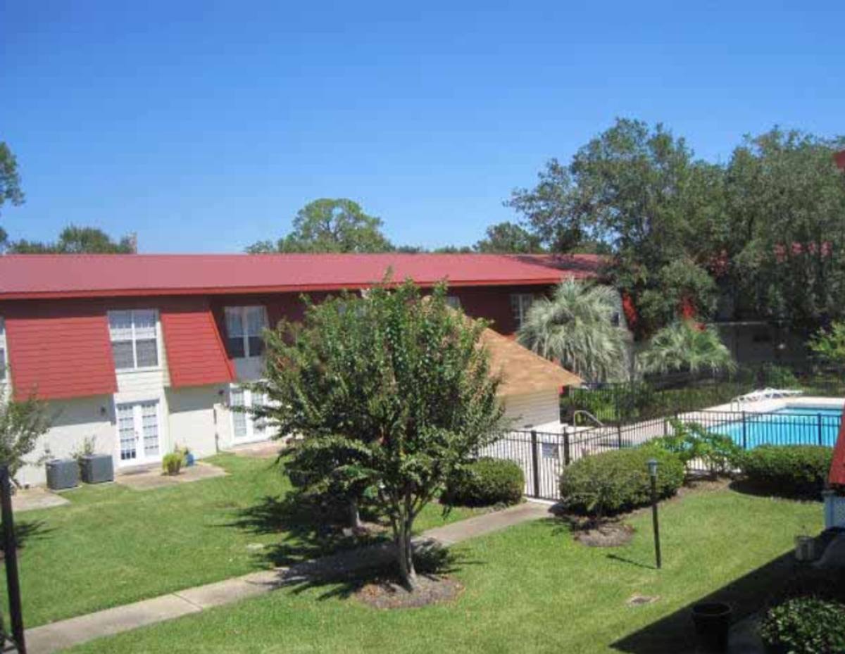Apartment for rent at 1334 Pascagoula St, Pascagoula, MS 39567