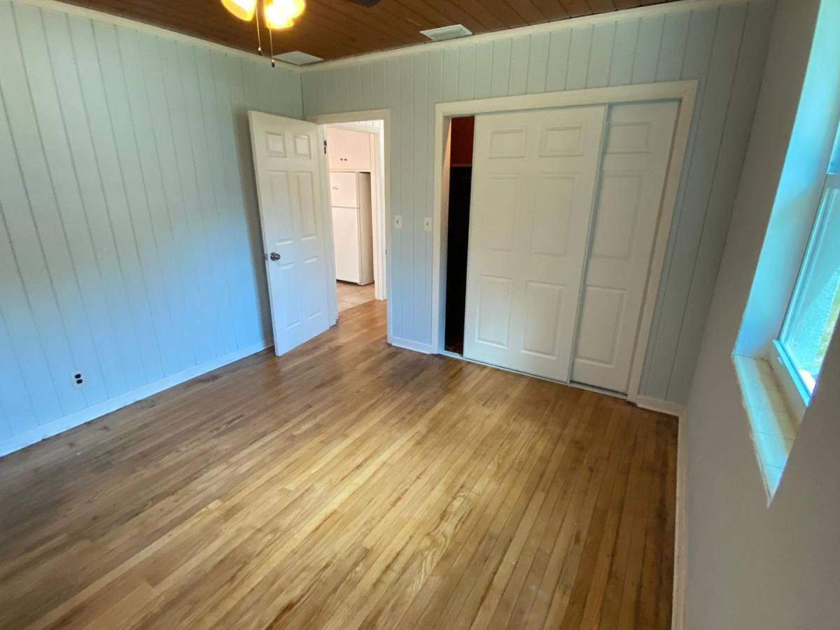 Apartment for rent at 9194 Sunrise Dr, West Palm Beach, FL 33403