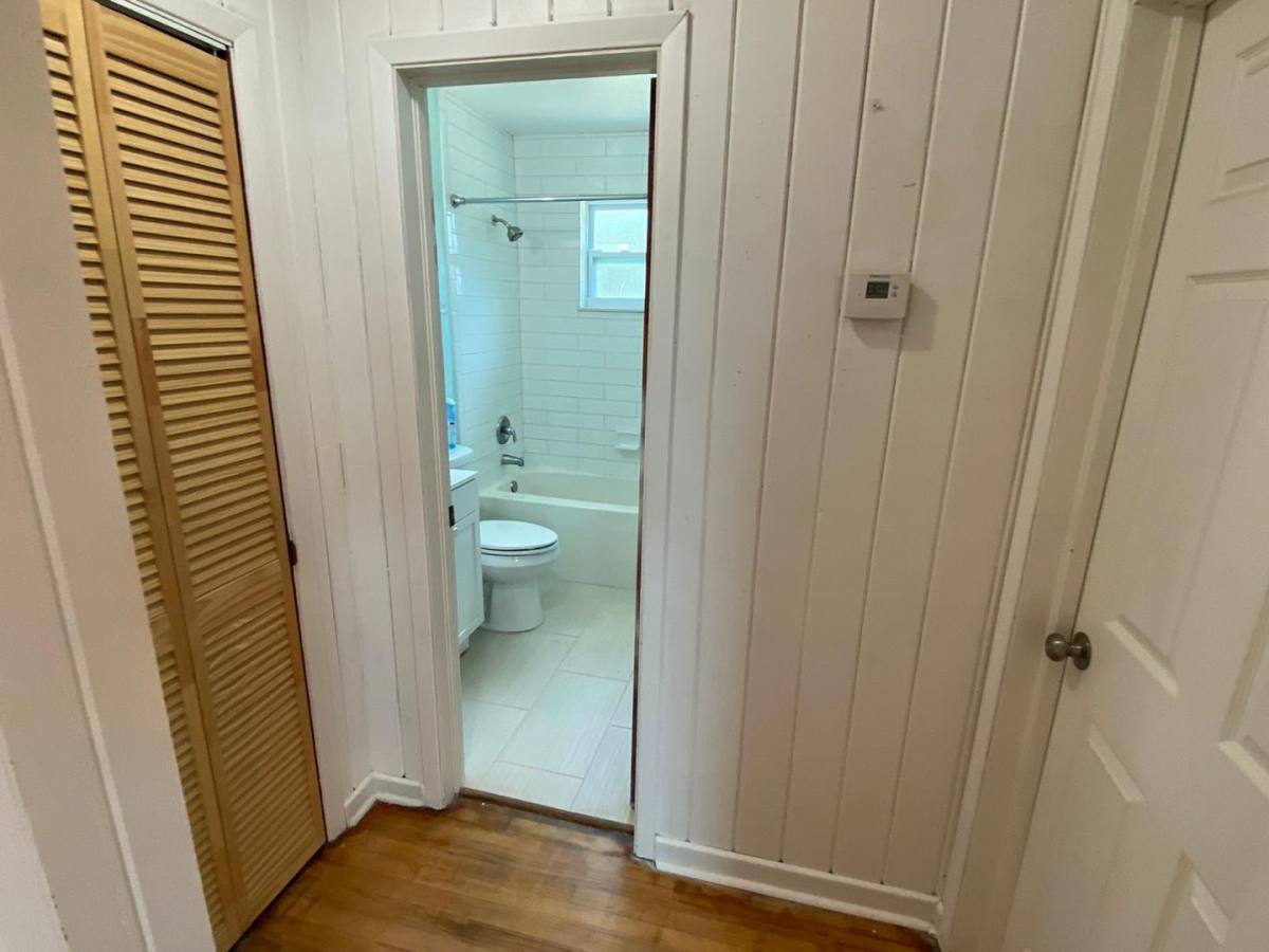 Apartment for rent at 9194 Sunrise Dr, West Palm Beach, FL 33403