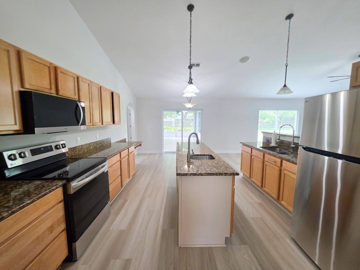 House for rent at 5230 Compass Pointe Circle, Vero Beach, FL 32966
