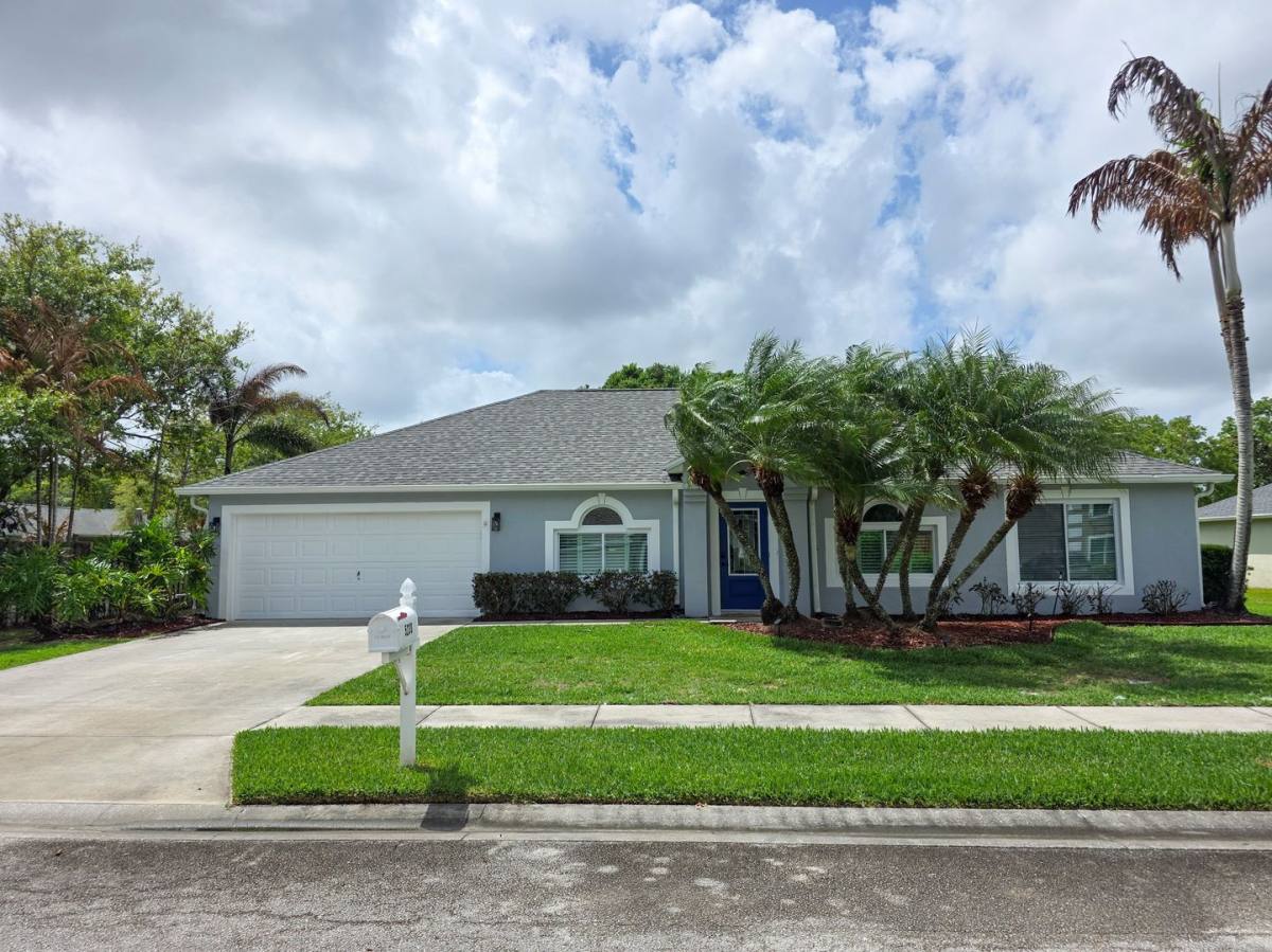 House for rent at 5230 Compass Pointe Circle, Vero Beach, FL 32966