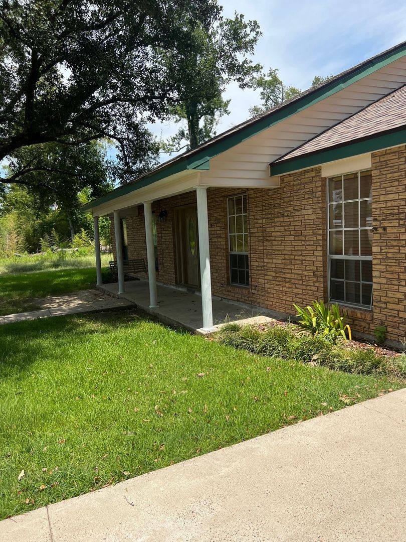 Apartment for rent at 412 Highway, Lake Charles, LA 70611