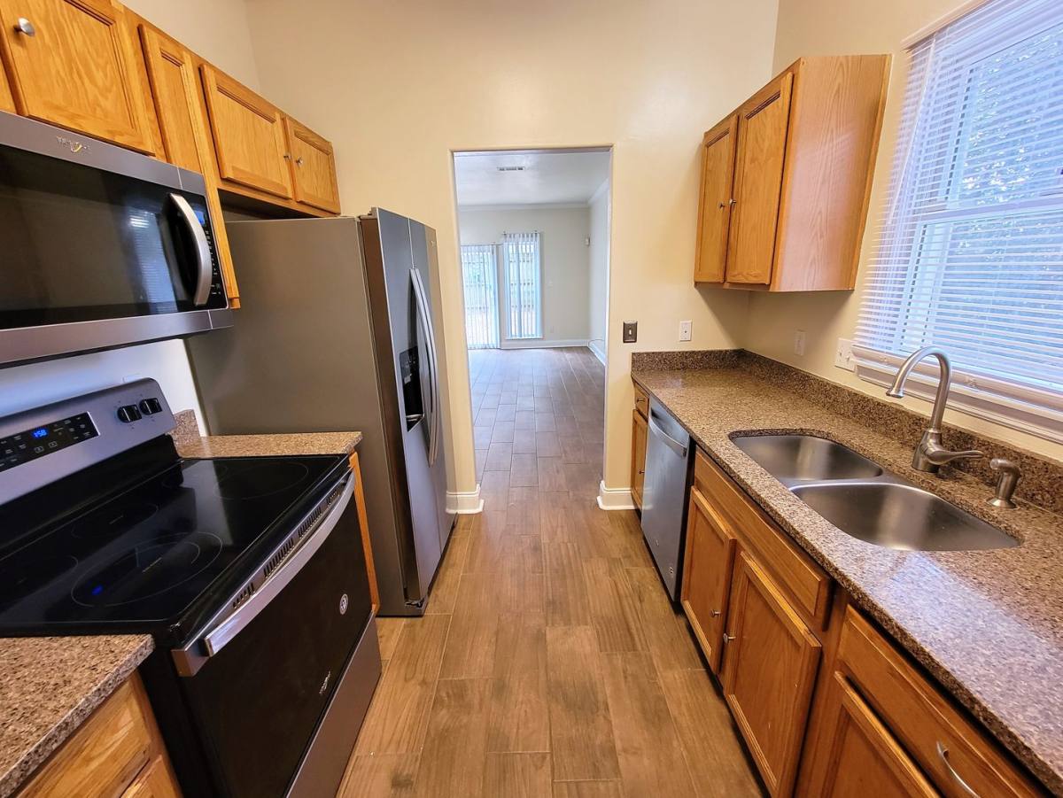 Townhouse for rent at 2197 Delta Way, Tallahassee, FL 32303