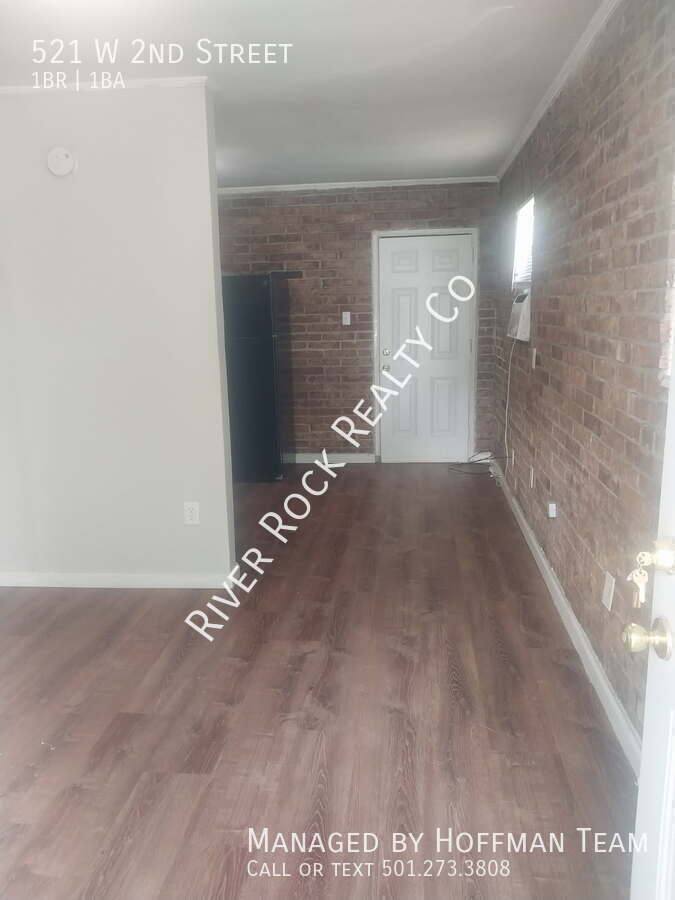 Apartment for rent at 521 W 2nd St, Pine Bluff, AR 71601