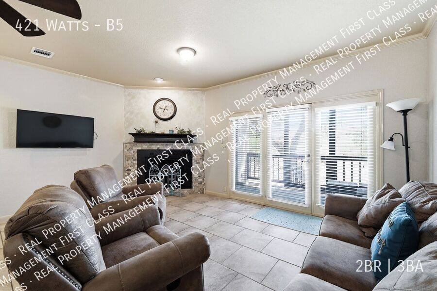 Condo for rent at 421 Watts Lane #B5, Canyon Lake, TX 78133