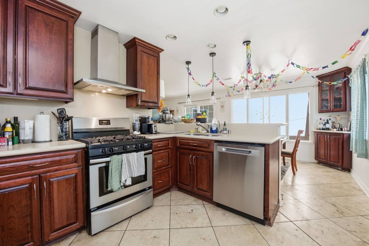 House for rent at 6250 Dorothy Dr, San Diego, CA 92115