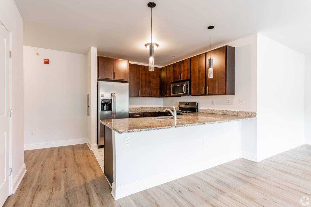 Apartment for rent at 120 Halsted St, East Orange, NJ 07018