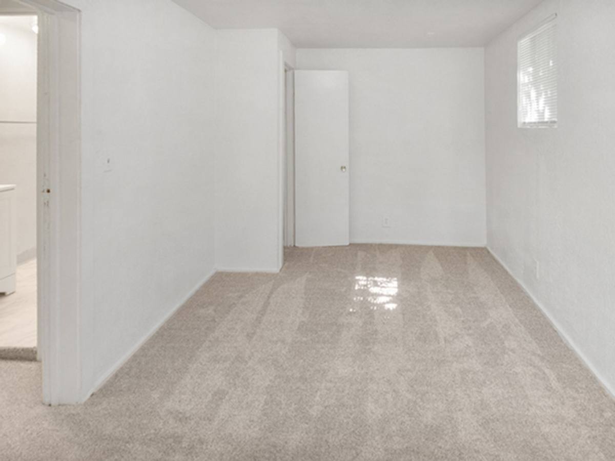 Apartment for rent at 698 Brockhurst St, Oakland, CA 94609