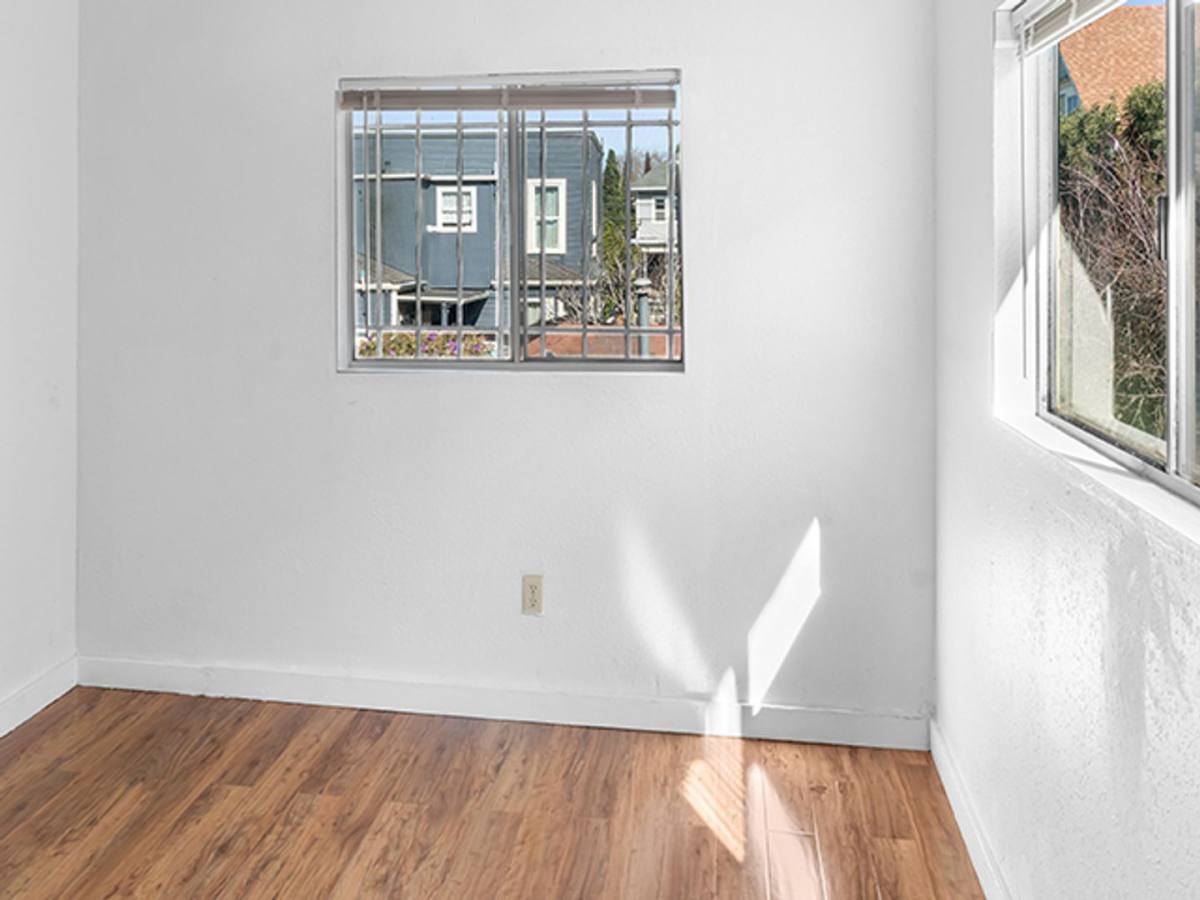 Apartment for rent at 698 Brockhurst St, Oakland, CA 94609