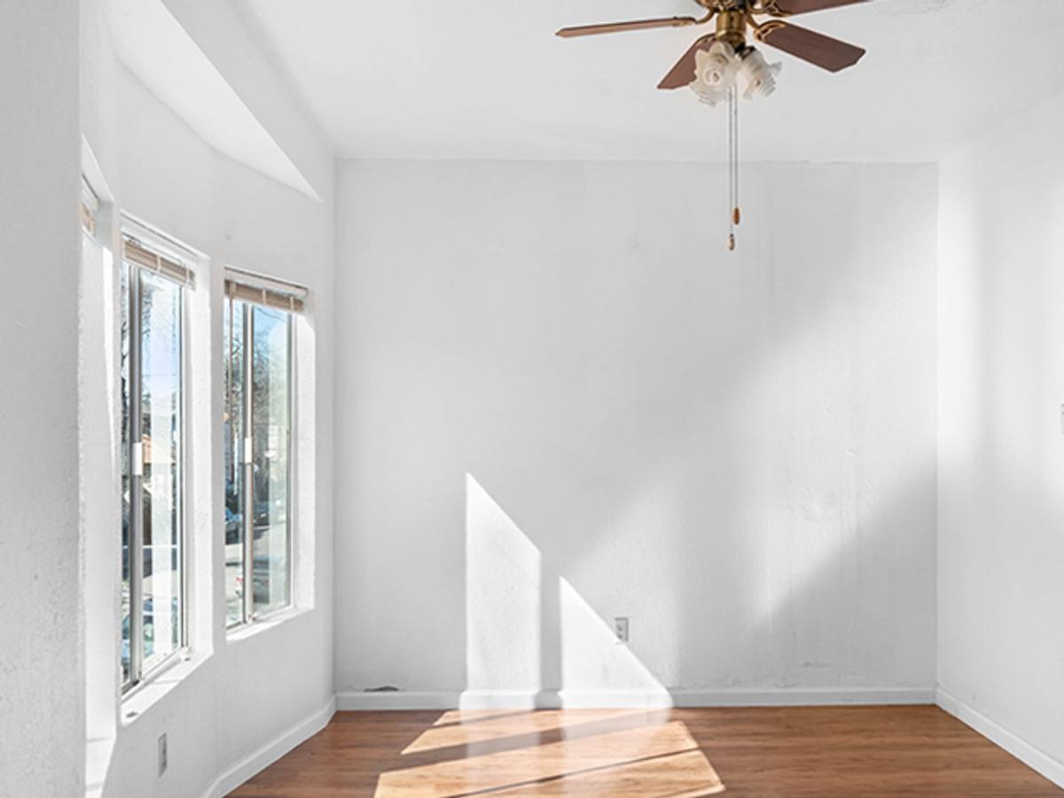 Apartment for rent at 698 Brockhurst St, Oakland, CA 94609