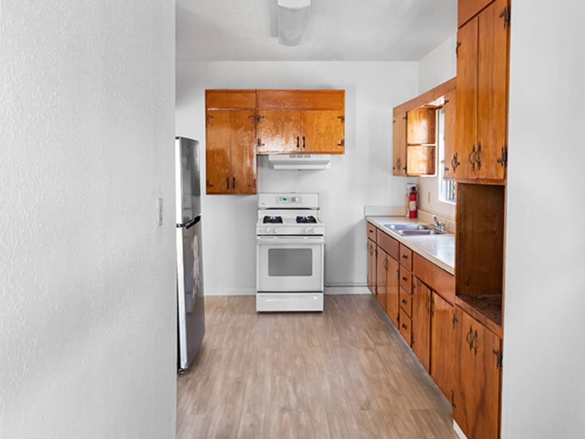 Apartment for rent at 698 Brockhurst St, Oakland, CA 94609